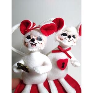 ANNALEE Valentine Two Mice She Holds A Key To His Heart Vintage Fantasy Doll 5"